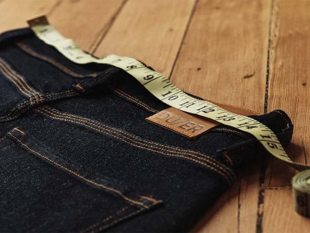 How to find out the size of men's jeans?
